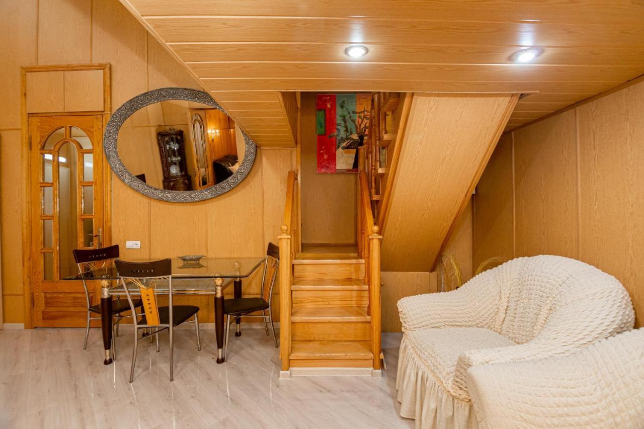 Rustaveli Downtown Aparthotel Τυφλίδα Εξωτερικό φωτογραφία